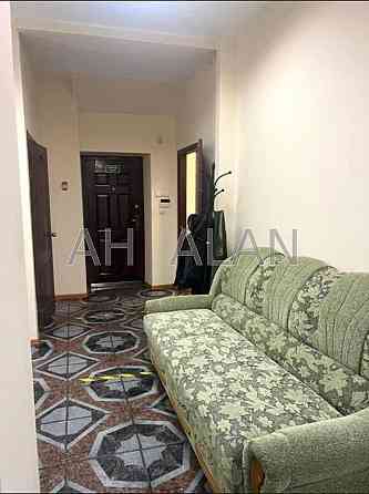 Оренда Будинок 4-кімнатний на Гончара Олеся вул., 37А Київ