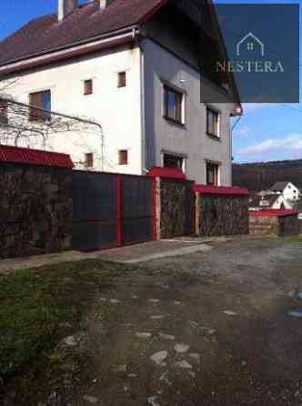 Продаж Будинок 8-кімнатний на Гусакський пров. Uzhhorod