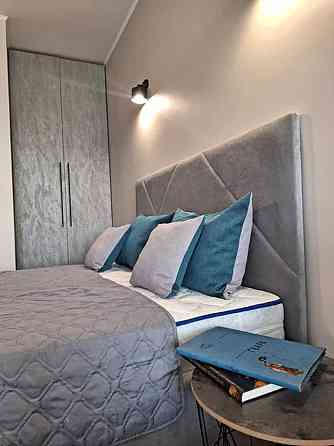 Оренда Квартира 1-кімнатна, 10/14 поверх на Кудрявська, 24а Киев