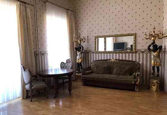 Продаж Квартира 4-кімнатна, 2/3 поверх на Гаванная ул., 11 Одеса