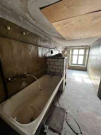 Продаж Квартира 2-кімнатна, 2/4 поверх на Жукова Вице-Адмирала ул., 4 Odessa