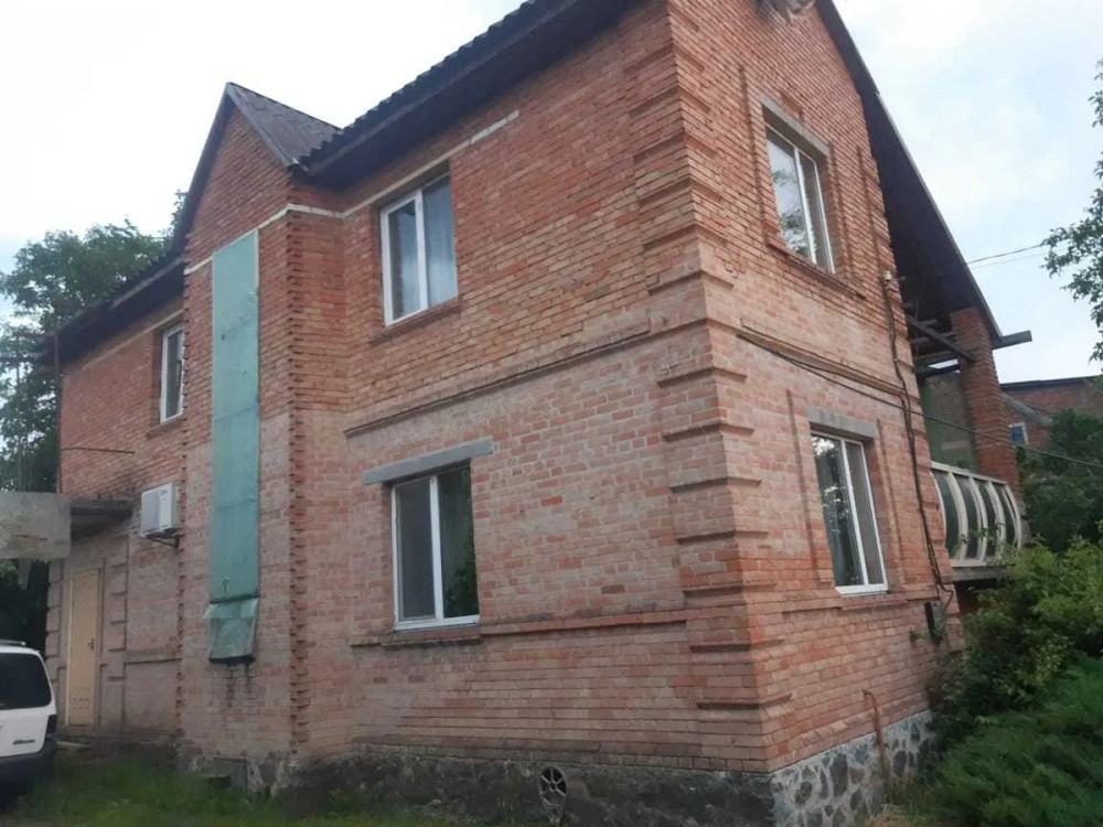 Міцний двоповерховий цегляний будинок. Кропивницький - фото 2