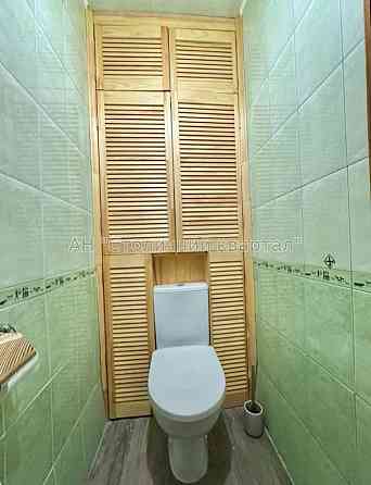 Продаж Гараж/паркомісце на Заболотного Академіка вул., 28 14/18 поверх Киев