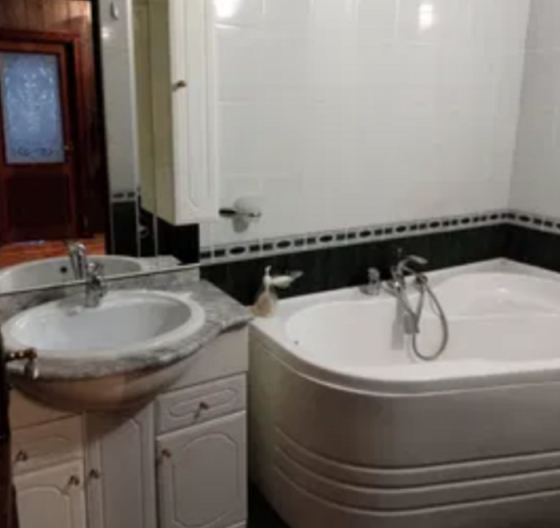 Трехкомнатная квартира на поселке Котовского, улица Генерала Бочарова Одесса