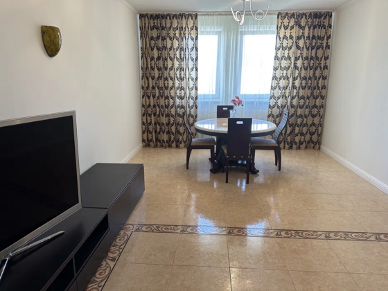 Оренда Квартира 3-кімнатна, 20/24 поверх на вул.Голосіївська, 13а Киев