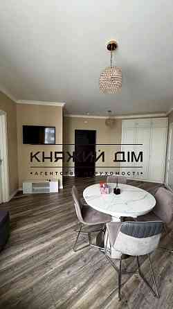 Оренда Квартира 1-кімнатна, 16/25 поверх на Бажана Николая просп. Киев