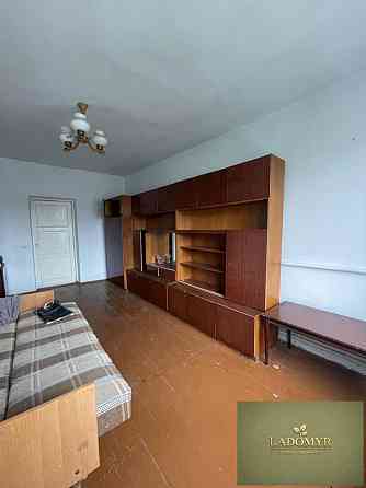 Продаж Квартира 2-кімнатна, 4/4 поверх на вул. Заводська 