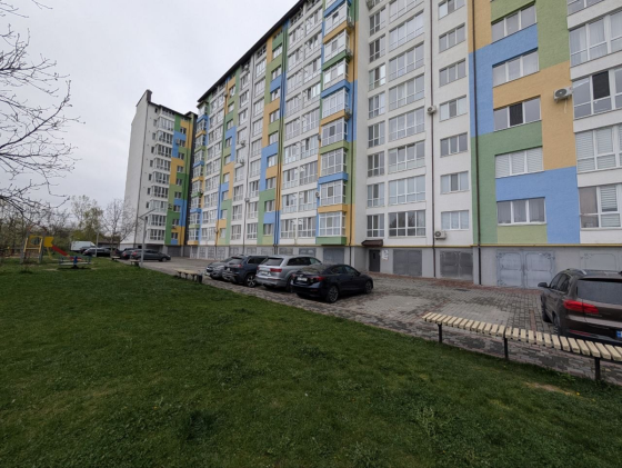 Продаж Квартира 1-кімнатна, 2/10 поверх на Івасюка В. вул., 19 Ivano-Frankivs'k