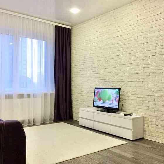 Оренда Квартира 1-кімнатна, 9/25 поверх на вул. Софії Русової, 3 Київ