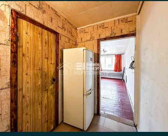 Продаж Квартира 1-кімнатна, 1/5 поверх на вул. Івана Каркача Kharkiv