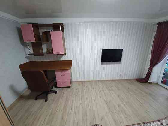 Оренда Квартира 2-кімнатна, 3/5 поверх на Проспект Воскресенський (Перова), 10 Київ