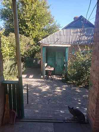 Продам два будинки на одній ділянкі. Кропивницький