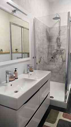 Оренда Квартира 2-кімнатна, 14/30 поверх на ул. Никольско-Слободская, 3а Київ