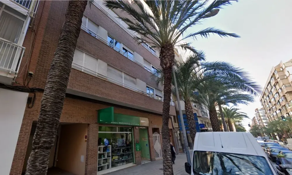 Квартира за кордоном 122 кв.м 4 кімн. 2-й поверх м. Аліканте,  Аліканте - фото 1