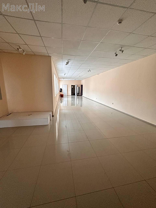 Оренда торгове приміщення на вул. Ринок поверх - 2/3 Чортків - фото 1