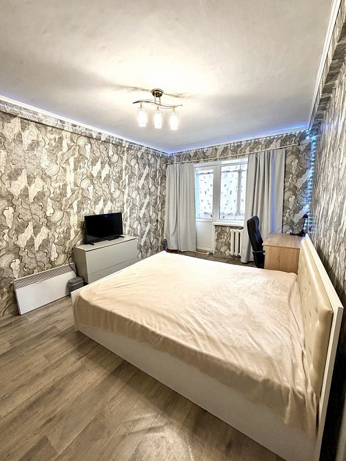 Продаж Квартира 3-кімнатна, 3/5 поверх на Родини Глаголєвих вул., д. 12-Б Киев - изображение 1