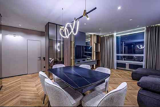 Продаж Квартира 3-кімнатна, 7/25 поверх на Ужгородський вул., д. 1 Київ