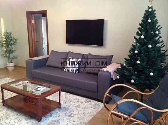 Оренда Квартира 3-кімнатна, 15/25 поверх на Нежинская ул. Київ