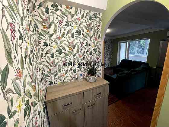 Оренда Квартира 3-кімнатна, 5/5 поверх на Коломиеский пер. Киев