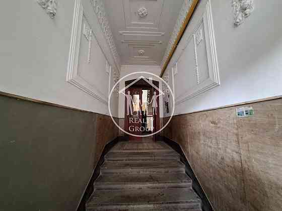 Продаж Квартира 3-кімнатна, 1/4 поверх на Конопницької вул., 4 Львов