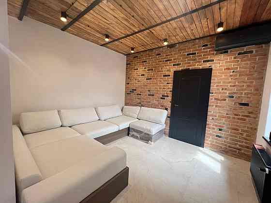 Продаж Квартира 3-кімнатна, 1/1 поверх на Веры Инбер ул., 7 Odessa