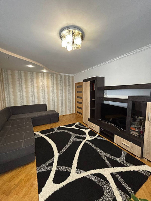 Продаж Квартира 2-кімнатна, 8/10 поверх на вул. Симоненка В. Ивано-Франковск - изображение 2