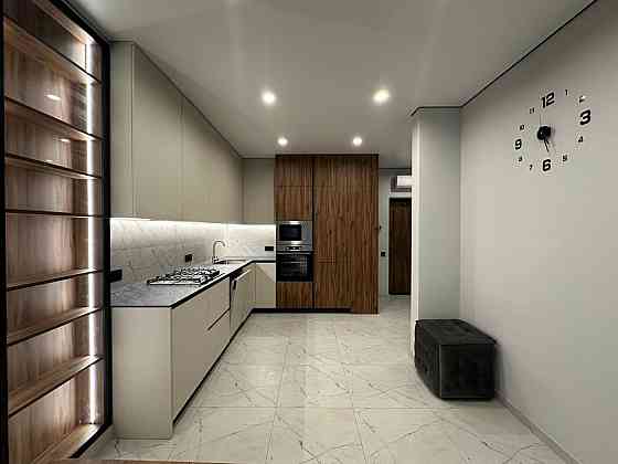 Оренда Квартира 1-кімнатна, 5/8 поверх на вул. Пасічна L'viv