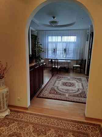 Продаж Квартира 3-кімнатна, 11/25 поверх на Левка Лук’яненка вул., д. 21 Київ