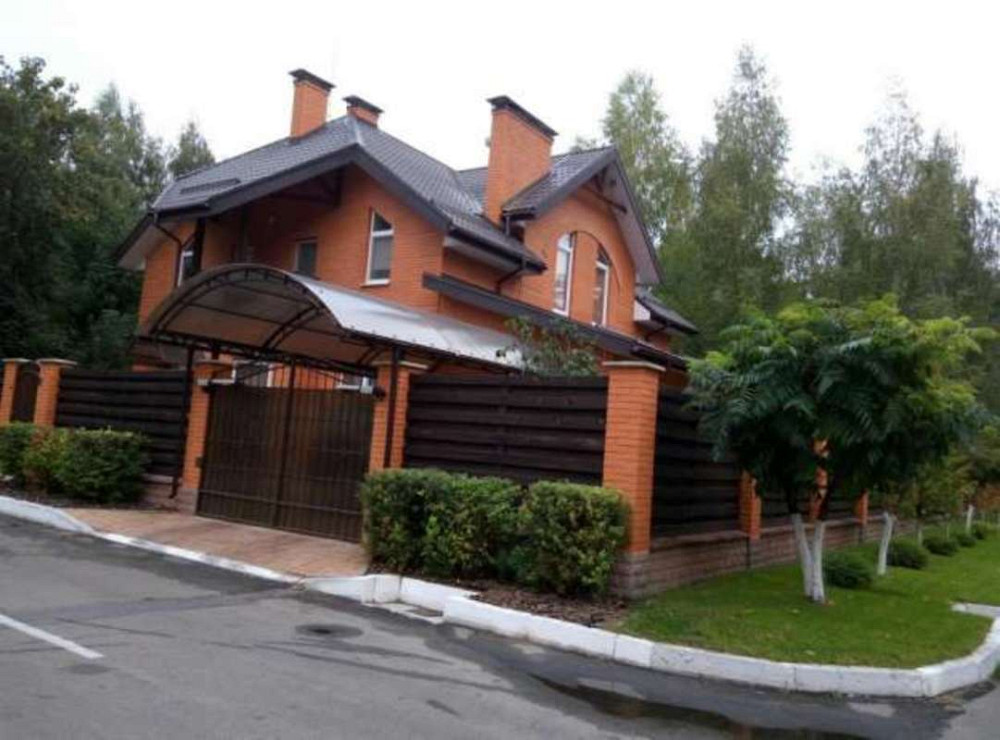 Продаж 2-поверховий Будинок з ділянкою 10.5 сот 230 кв.м   Гора - фото 1