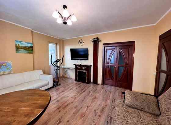 Продаж Квартира 2-кімнатна, 20/25 поверх на Кубанської України вул., д. 31-А Киев