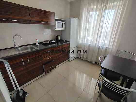 Оренда Квартира 1-кімнатна, 9/9 поверх на Кловский спуск Київ