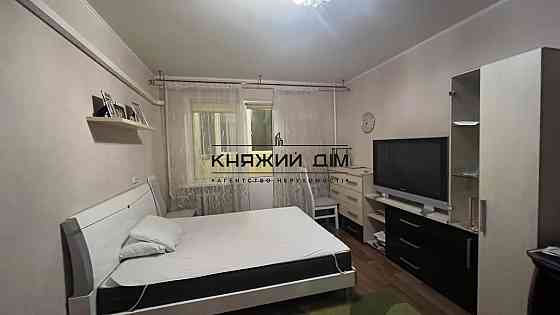 Оренда Квартира 2-кімнатна, 24/25 поверх на Урловская ул. Київ