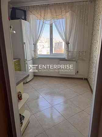 Продаж Квартира 2-кімнатна, 9/9 поверх на вул. Рональда Рейгана Киев