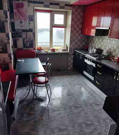 Продаж Квартира 3-кімнатна, 5/5 поверх Velikaya Berezovica