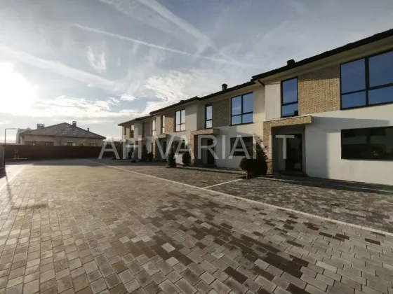 Продаж 2-поверховий Будинок з ділянкою 1.5 сот 135 кв.м 4 кімн. на Дулова Минай