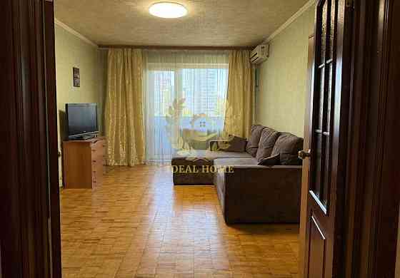 Продається 4-кімнатна квартира в Деснянському р-ні (мік-он Троєщина) Київ