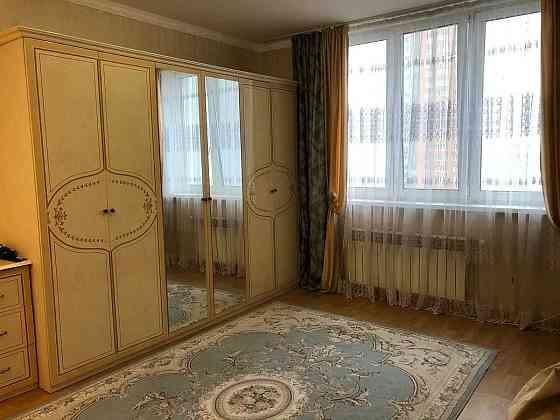 Оренда Квартира 1-кімнатна, 11/23 поверх на Чавдар, 12 Kiev