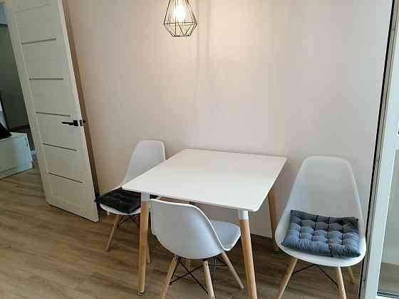 Оренда Квартира 1-кімнатна, 17/25 поверх на Ревуцького, 40в Киев