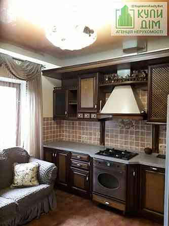 Продам розкішний будинок в центрі міста. Кропивницький