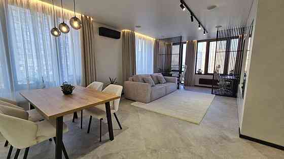 Продаж Квартира 2-кімнатна, 14/25 поверх на Днепровская набережная, 18А Київ