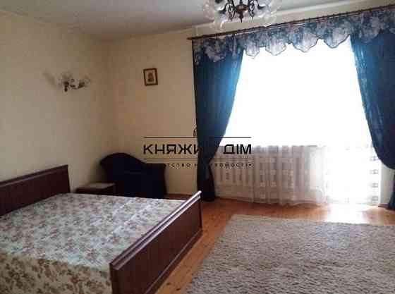 Шикарный большой дом с бассейном с.Малая Александровка.Код:229476 