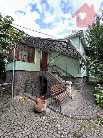 Просторий цегляний будинок можна і під комерцію! Дом - кафе! Uzhhorod