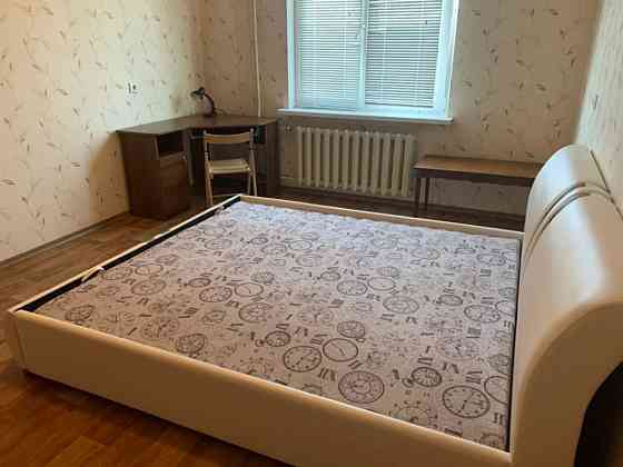 Оренда Квартира 1-кімнатна на ул. Софии Русовой, 1 Kiev