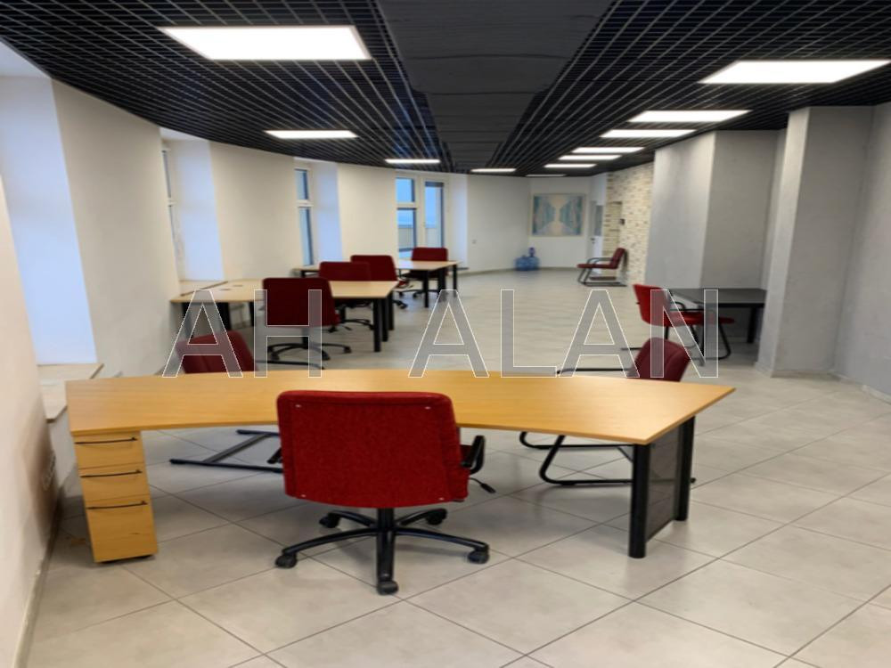 Оренда Будинок на Володимира Івасюка пр-т, 12Є Київ - фото 1