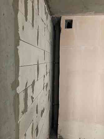 Продаж Квартира 1-кімнатна, 6/28 поверх на Ревуцького, 40Б Київ