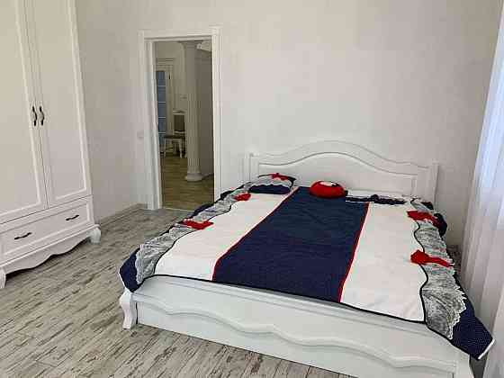 Оренда Квартира 3-кімнатна, 12/14 поверх на ул. Златоустовская Kiev