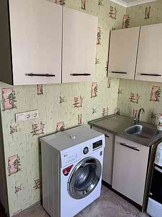 Оренда Квартира 1-кімнатна, 9/9 поверх на Демівська, 35 Kiev