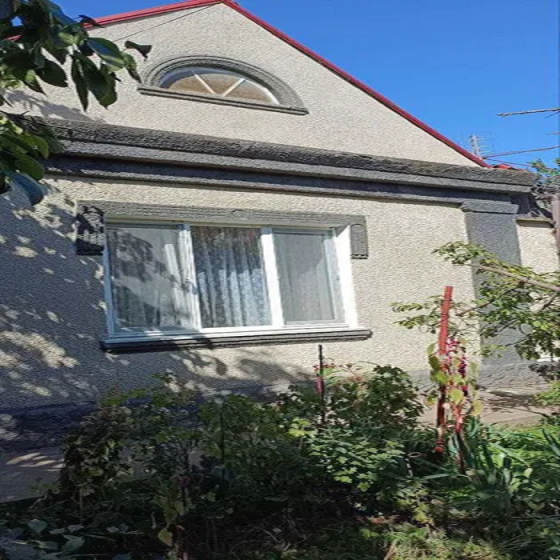 Продам дом на 10 сотках земли на Фонтане, ул. Бригадная/Неделина. Одесса