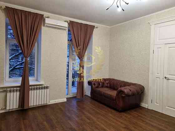 Продаж Квартира 2-кімнатна на Межигорская ул., 22 Kiev