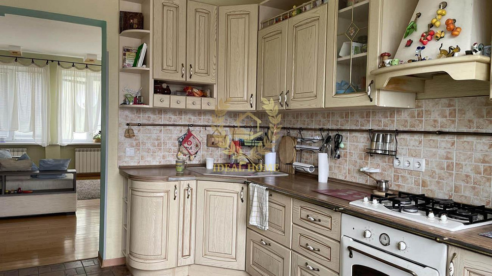 Продаю 3-х поверховий будинок в Крюківщині  - фото 2